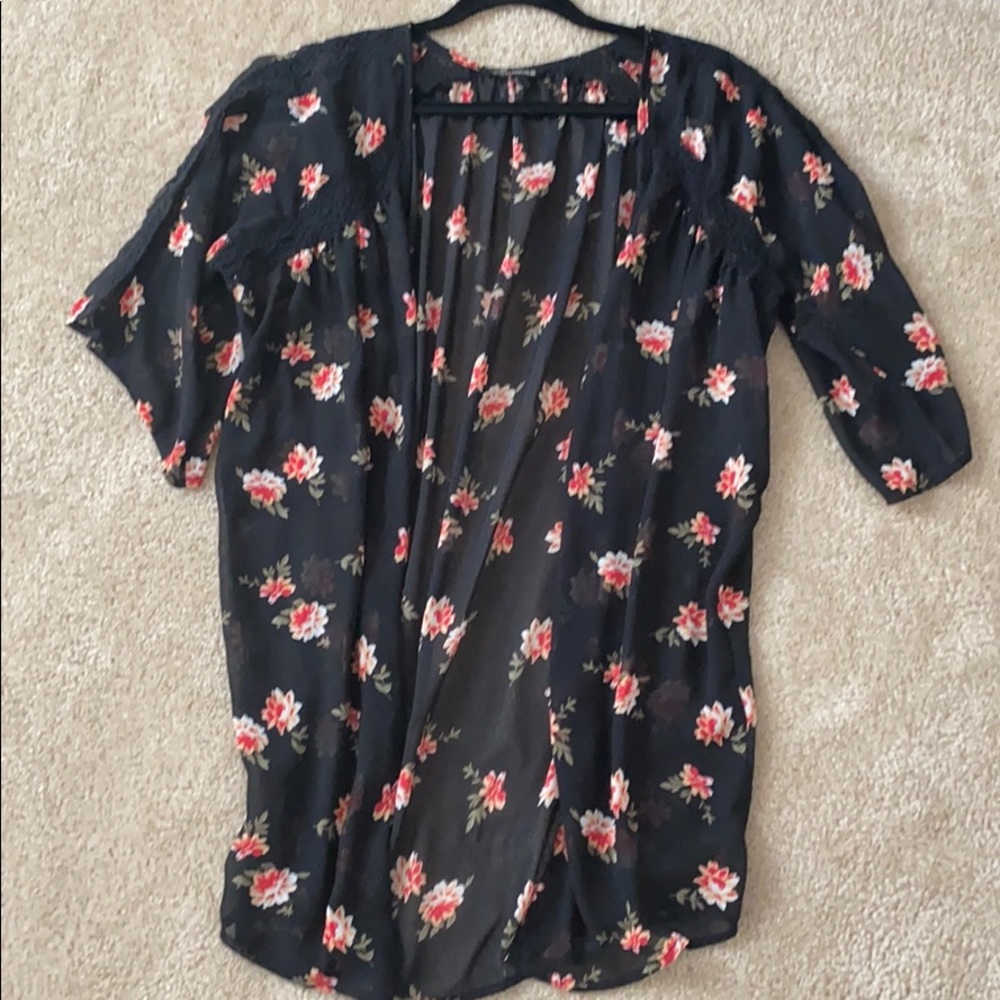 Express Floral Kimono